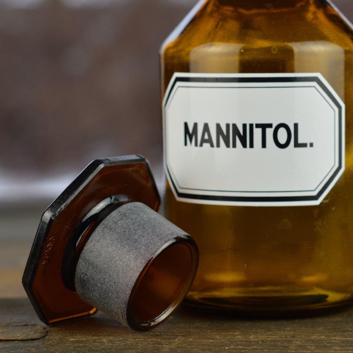 Vintage 1930’s - 1940’s Apothecary Jar with Latin Label MANNITOL. and Hexagon Stopper