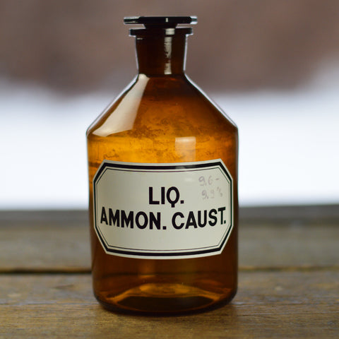1930’s - 1940’s Apothecary Jar with Latin Label LIQ. AMMON. CAUST. and Hexagon Stopper