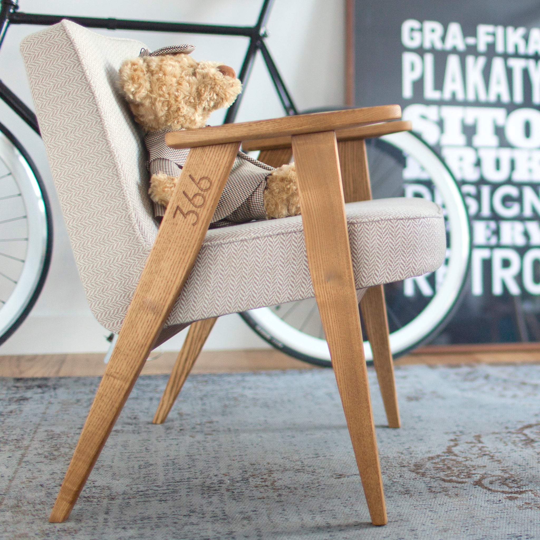 Model 366 Arm Chair by Józef Chierowski / BEIGE TWEED